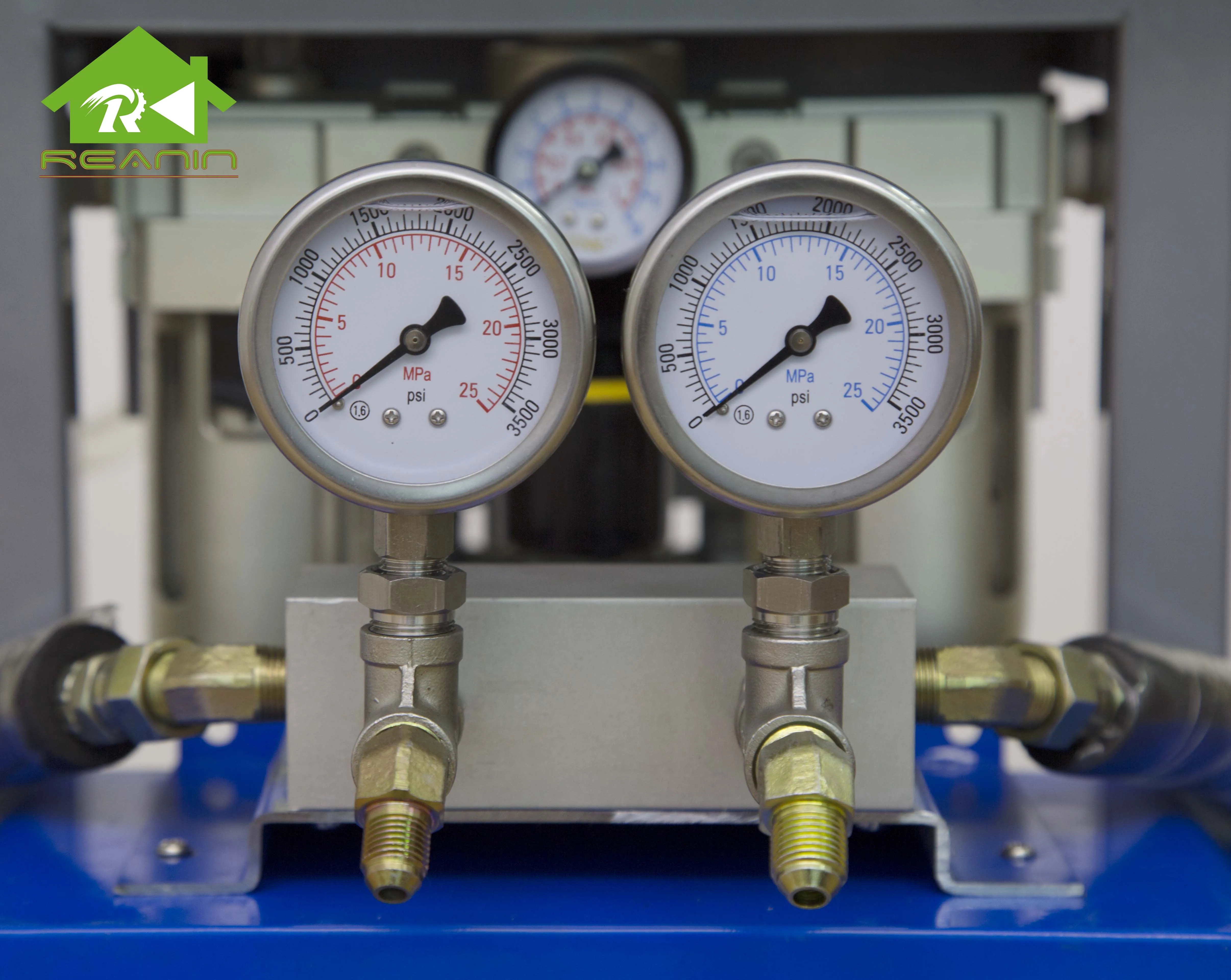 Reanin-K2000 pneumatic Portable Polyurethane Spraying Machine Pu insulation injection molding insulation equipment