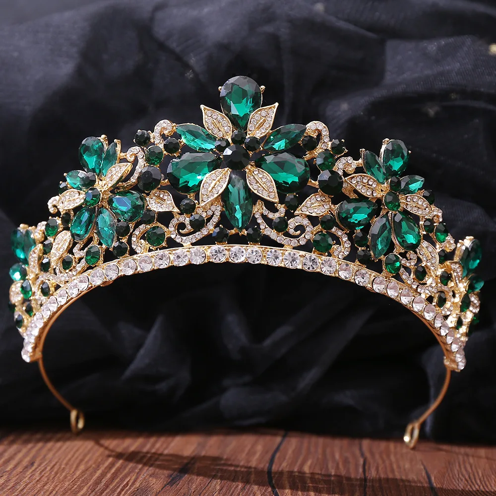 Tiaras and Crowns for Women, Wedding Tiara for Bride, Crystal Costume Hair Accessories for Birthday Prom Quinceanera Celebration