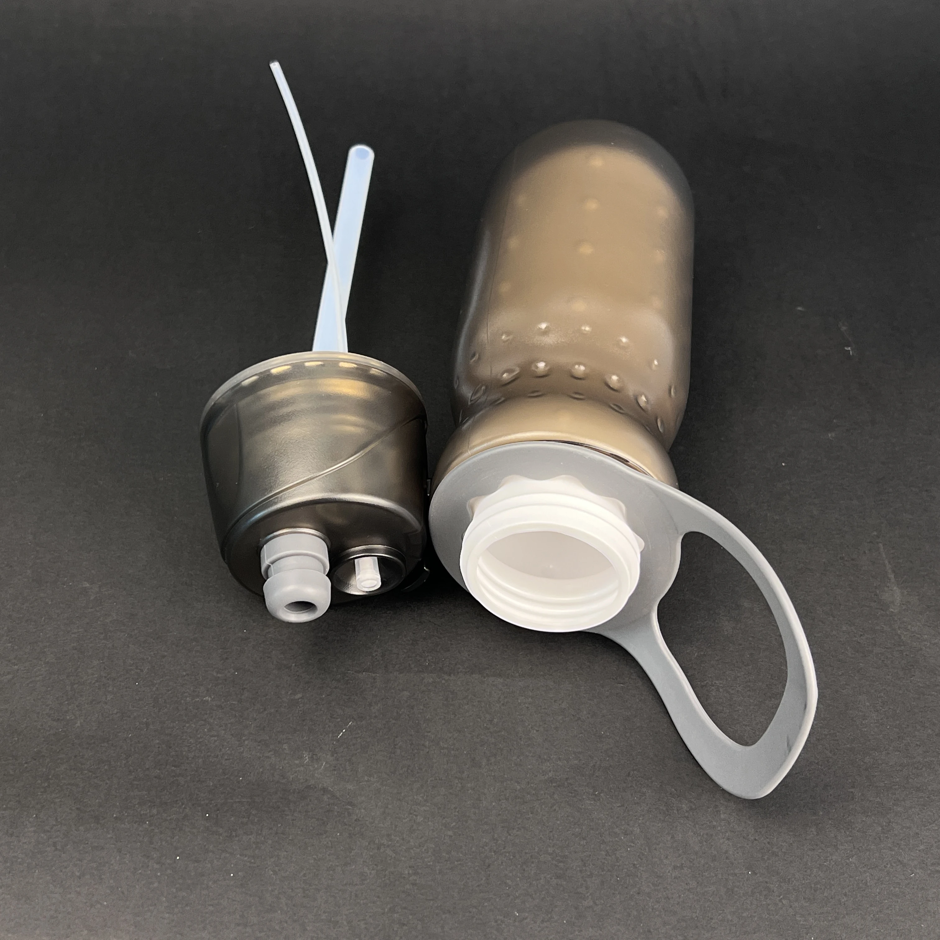 590ml 20oz Halloween design double wall plastic spray water bottle drink outdoor sport kettle for adult sport