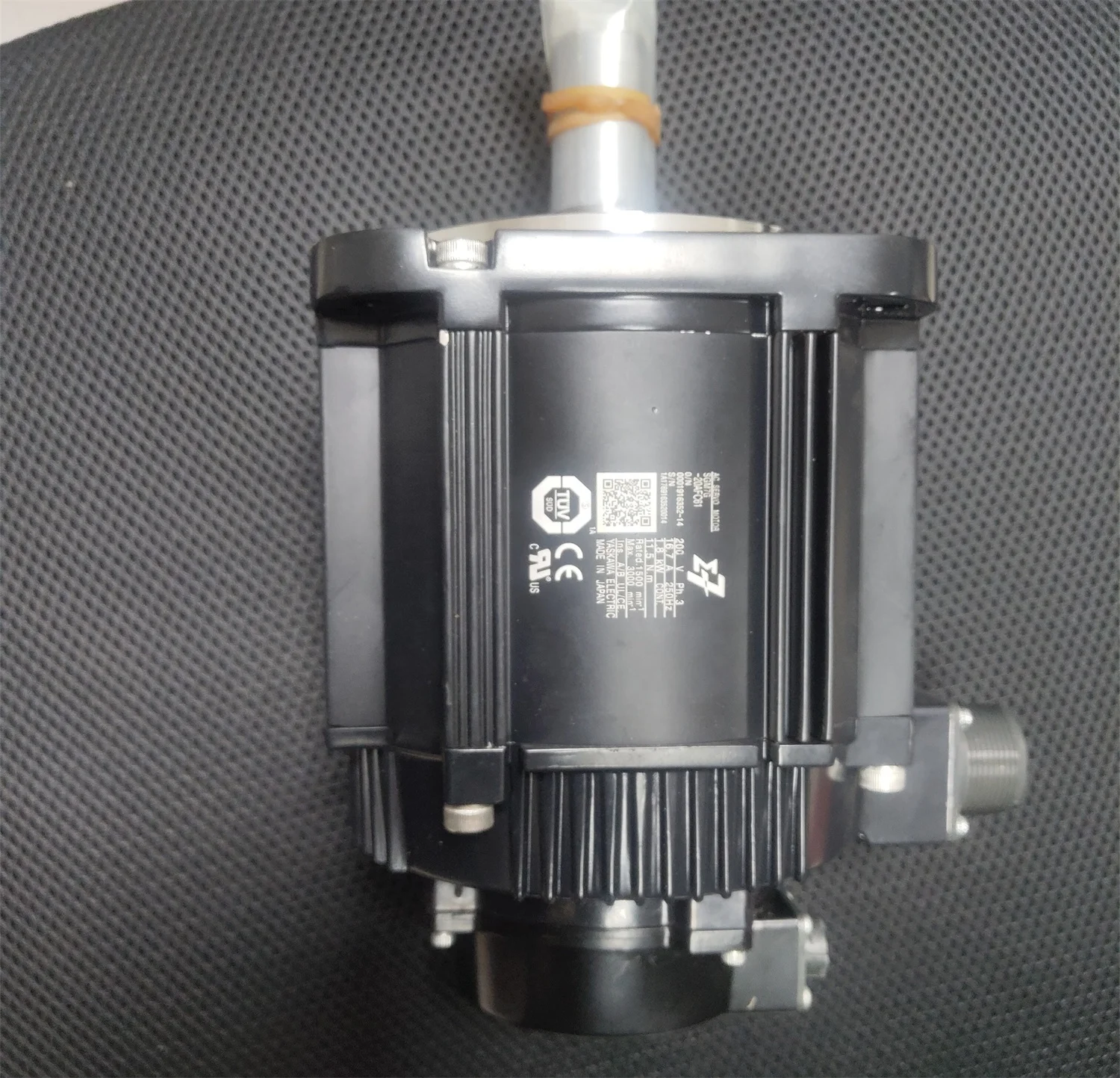 New Original Yaskawa 7 Series Servo Motor SGM7G-20AFC6C SGM7G-20AFC61