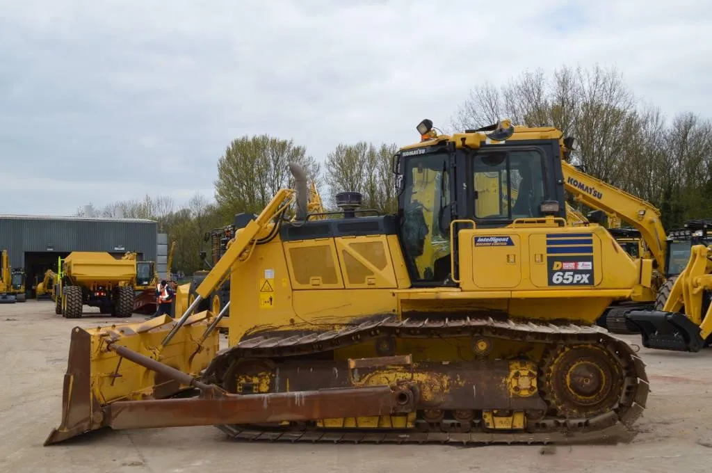 Бульдозер d65ex-16 komatsu Подержанный по более низкой цене/D85-21 бульдозер цене и d85 на продажу