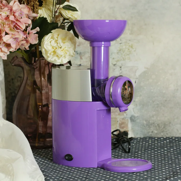 Automatic Frozen Yoghurt & Sorbet Maker Makes Delicious Soft Ice Cream