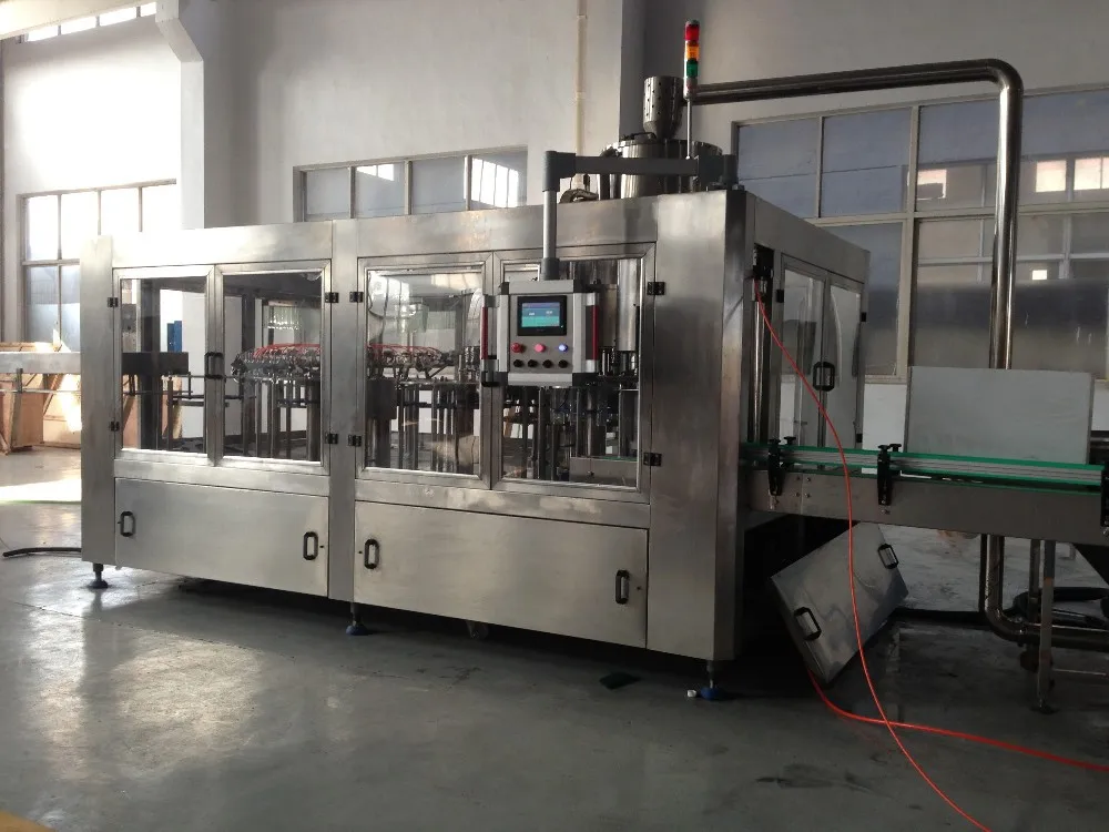 Factory Price 3-in-1 Sparkling Gas Mineral Water Bottling Machine /Carbonated Drink Filling Equipment / Beer Filling Machine