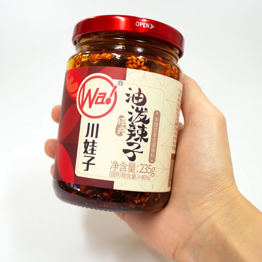 Wholesale Restaurant Supermarket Chilli 235g Spicy Hot Paste Chili Sauce Red 12 Months Shelf Life Hot Sauce