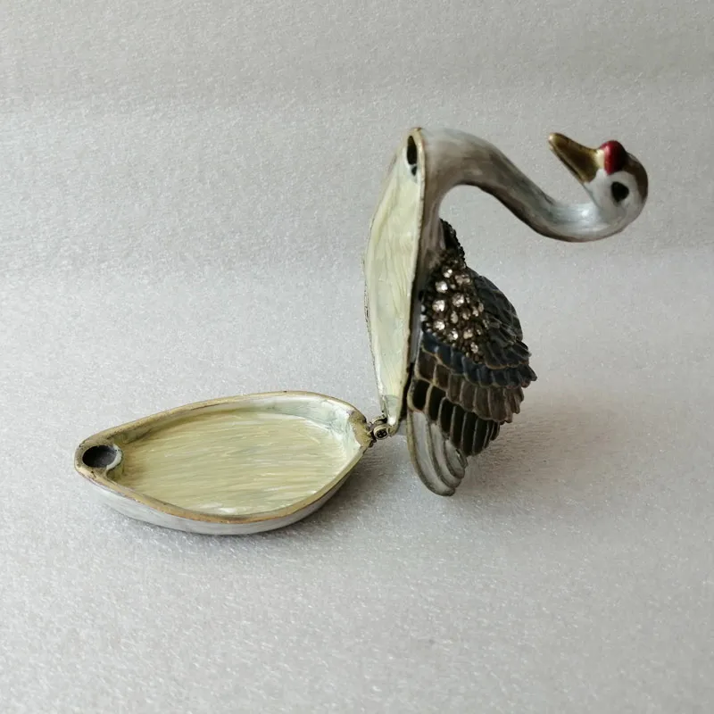 Antique Brass White Blue Hand Epoxy And Jeweled Swan Design Metal Zinc Alloy Jewelry Trinket Box
