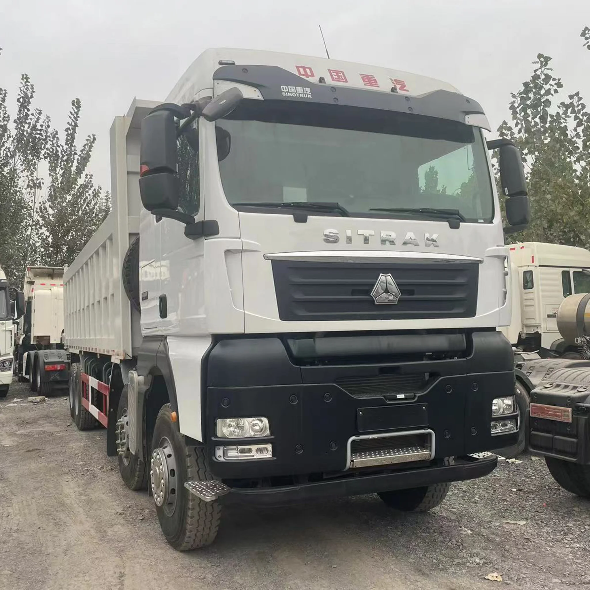 Factory Price China Famous Sitrak G7 540HP 8X4 Euro 6 Double Drive Sinotruk Howo Tractor Trucks For Sale