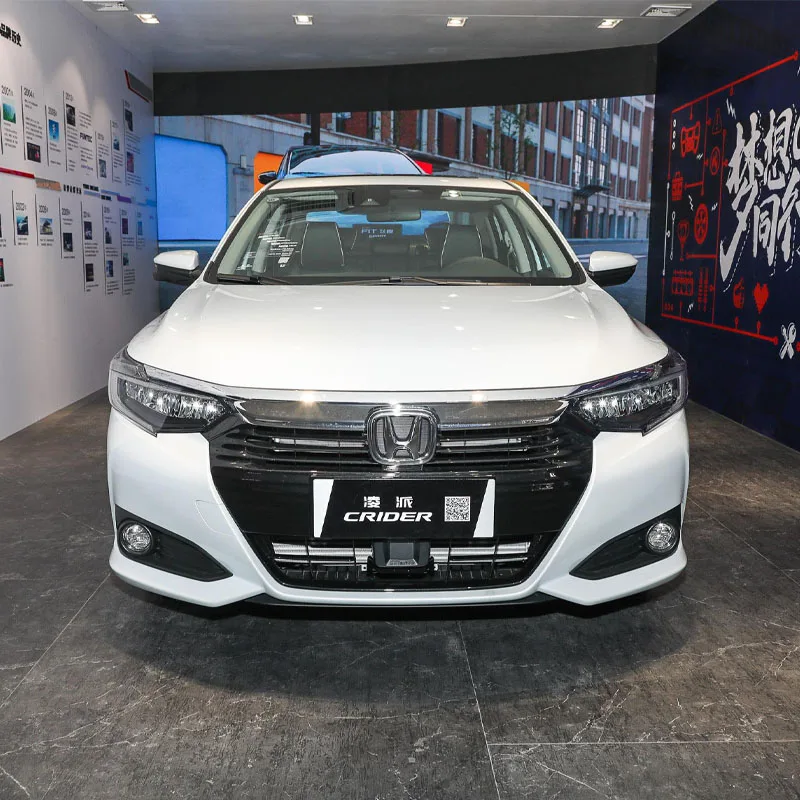 Самый дешевый китайский 180 турбо CVT флагманский 4-колесный топливный Новый дешевый бензиновый автомобиль
