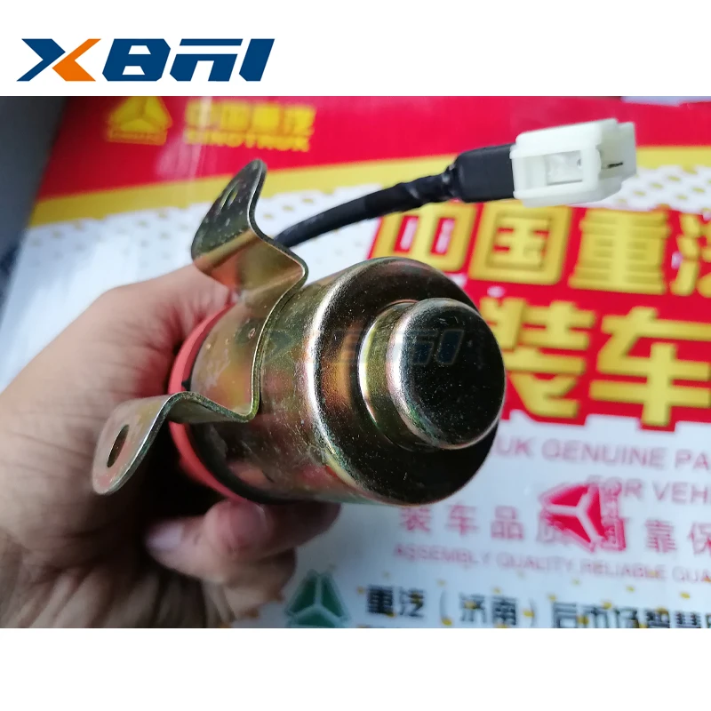 Original preheat relay for sitrak HOWO spare parts WG9725584012