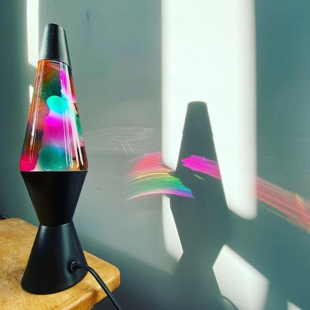 2021 Modern Design Large Bulb Lava Lamp with LED USB Colorful and White Aluminum Body Switch Control for Residential Use