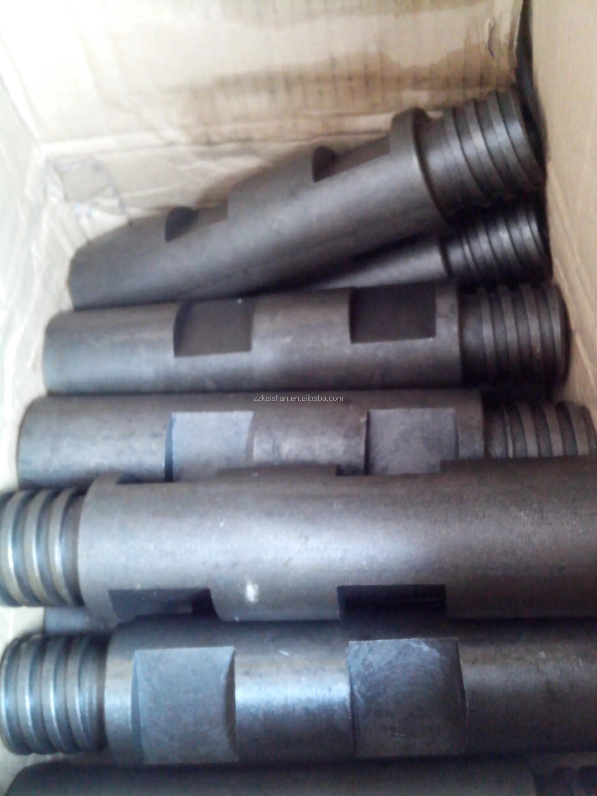 supply various sizes of drill pipe tool joint coupling drill pipe connecting