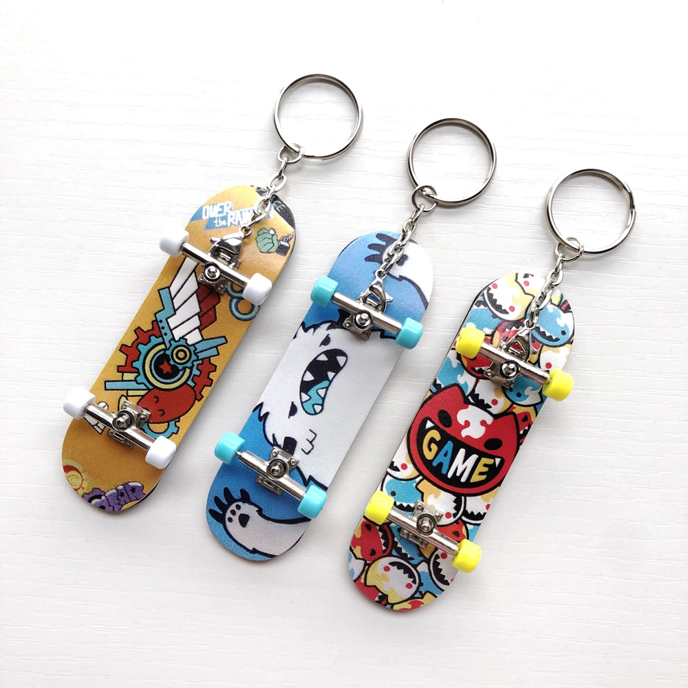 
SK8 the Infinity Finger Skateboard Maple Wood Cosplay Props Keychain Pendant Gift Langa Reki Miya Skateboard <span style=