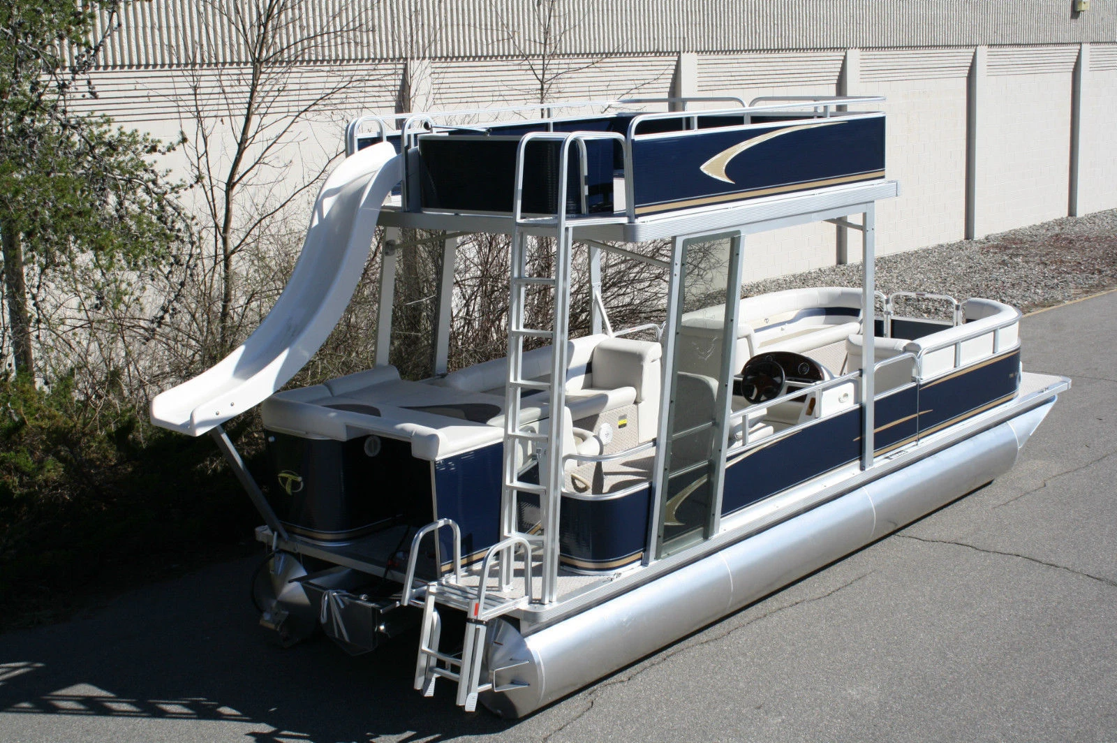 
Chinese Factory 24feet Aluminum Pontoon Boat 