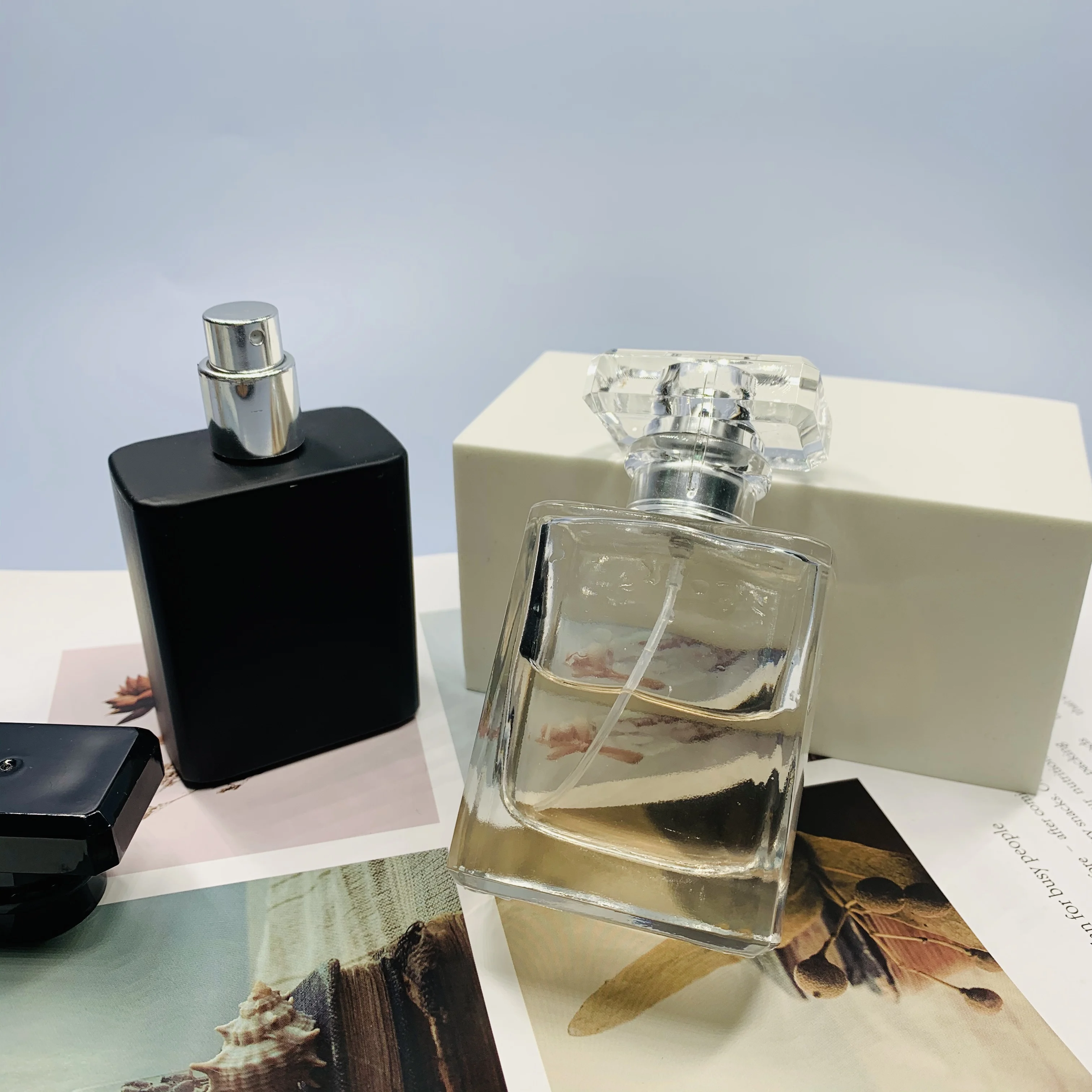 30ML 50Ml 100Ml 200Ml Free Sample Luxury Vintage Clear Refill Empty Glass Perfume Pump Sprayer Bottle