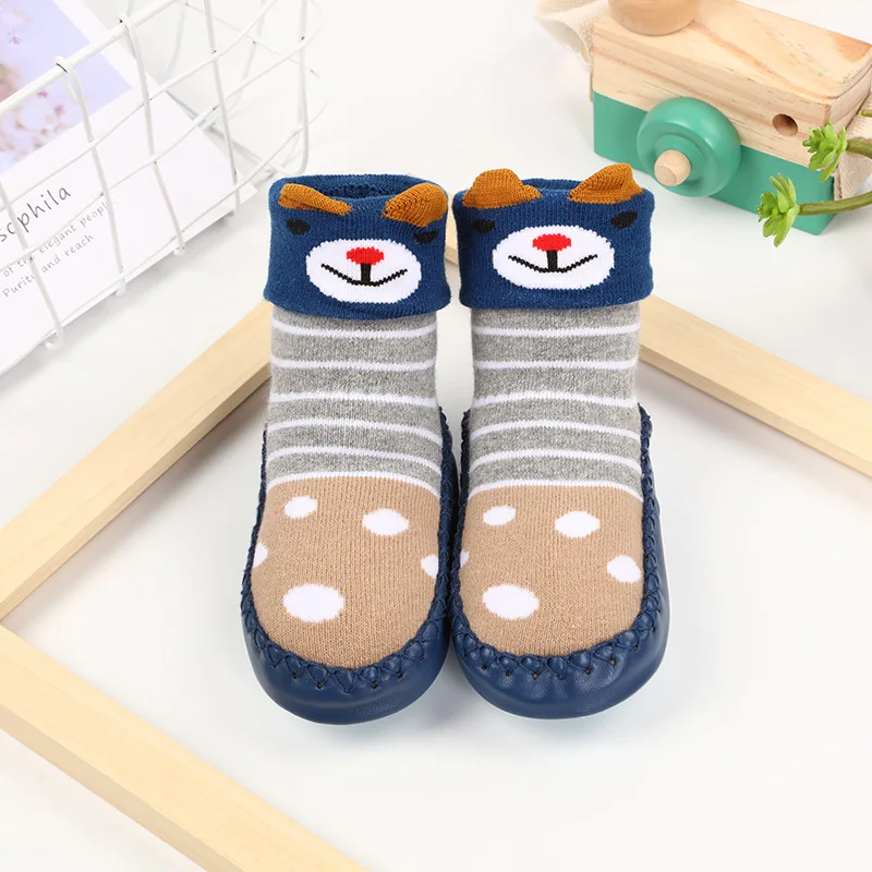 Anti-slipping breathable cartoon fashion newborn baby shoes for winter for 2 years for baby girl boys