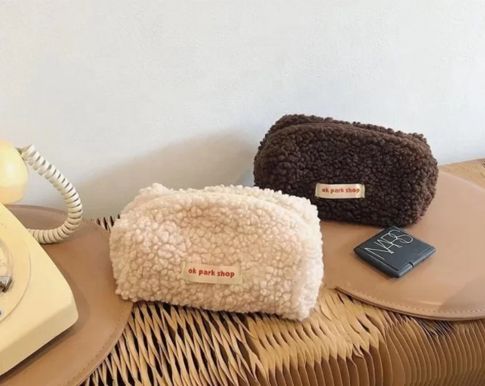 Зима 2021 популярная милая плюшевая косметичка маленькая сумка