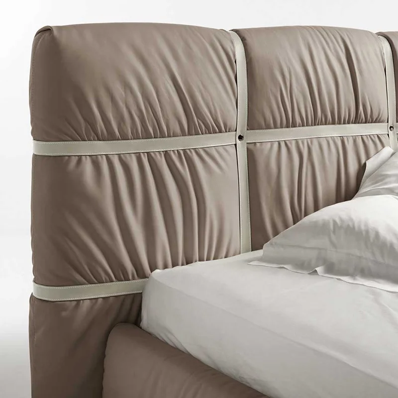 Italy high end luxury king size full grain cow leather leather soft bed with big high headboard