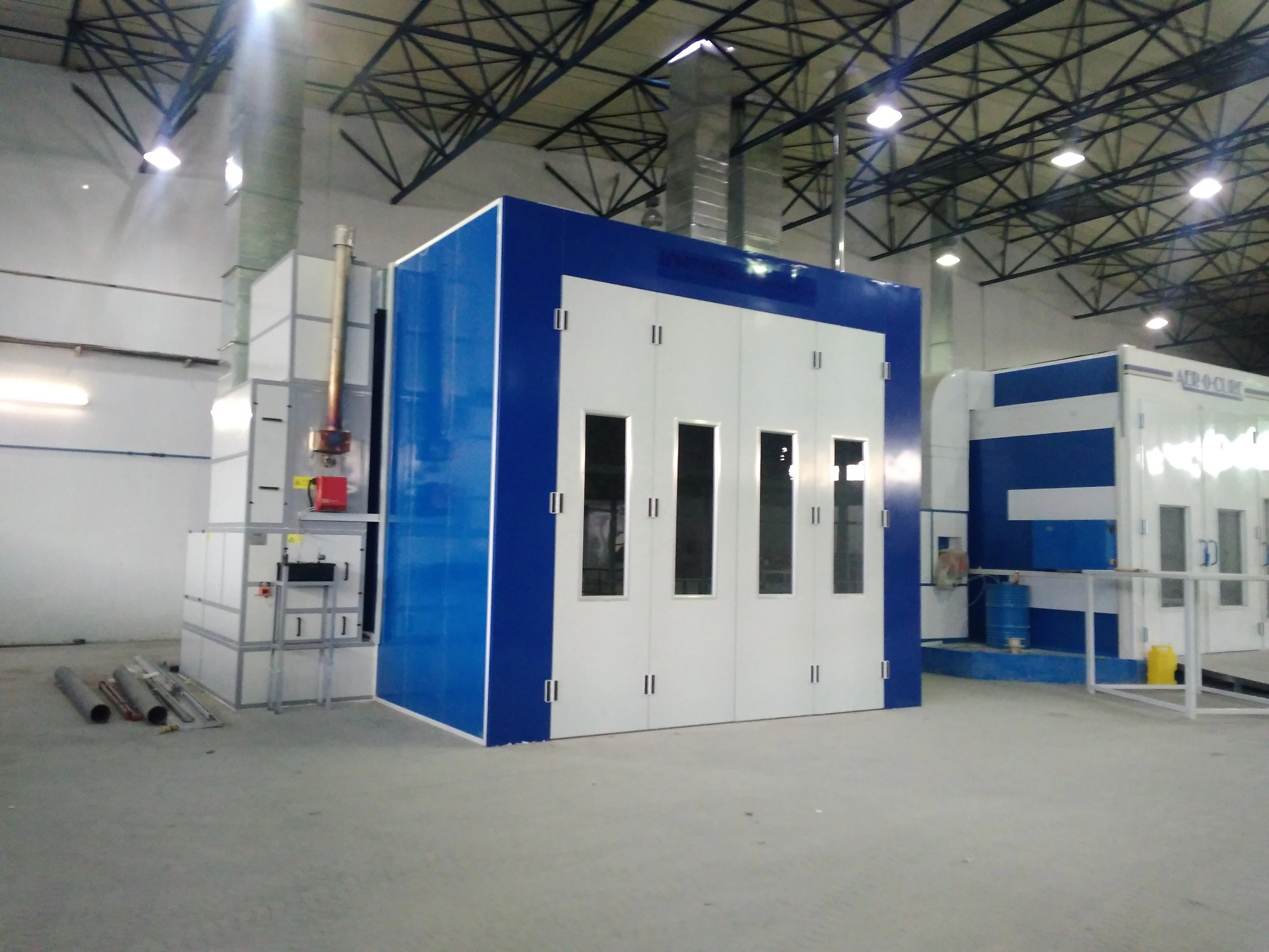 Automotive spray booths used/auto workshop equipment/car painting oven