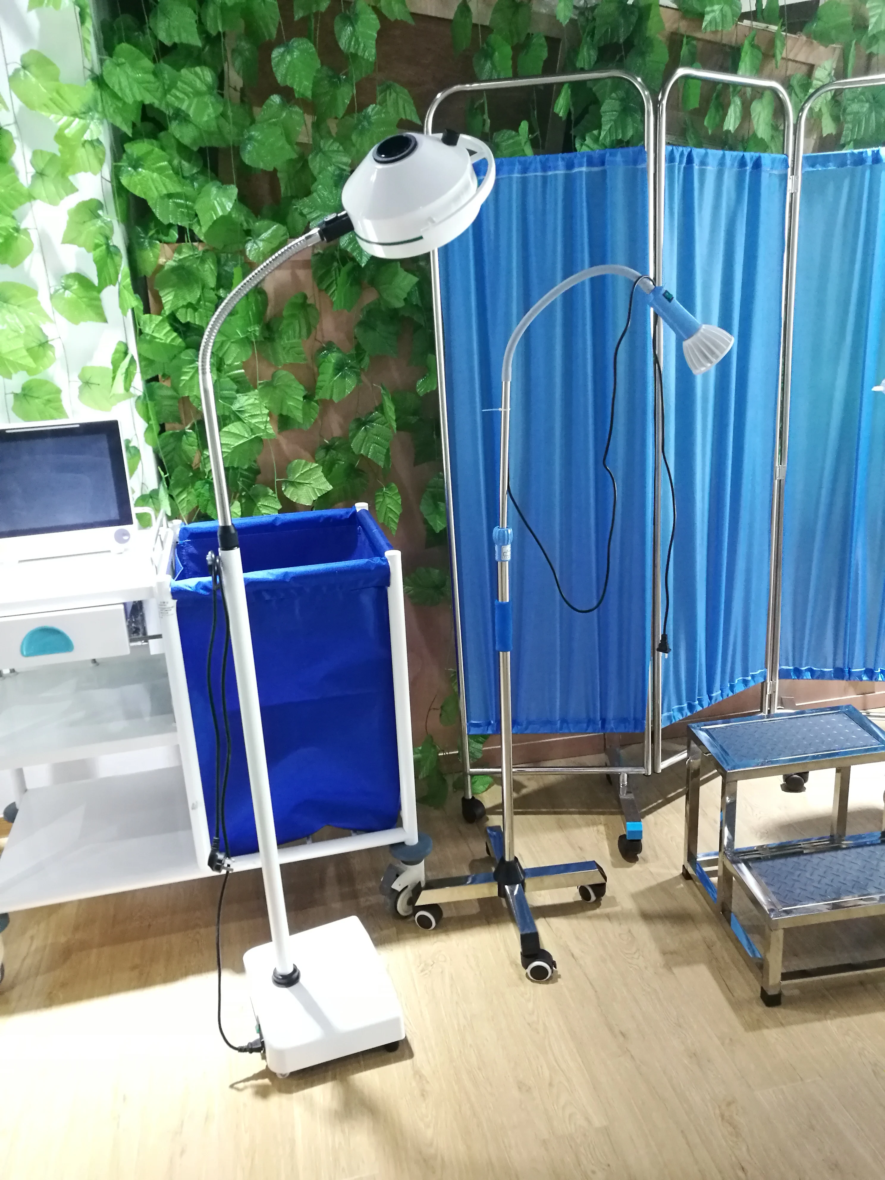 Hospital furniture foldable stainless steel hospital ward folding screen
