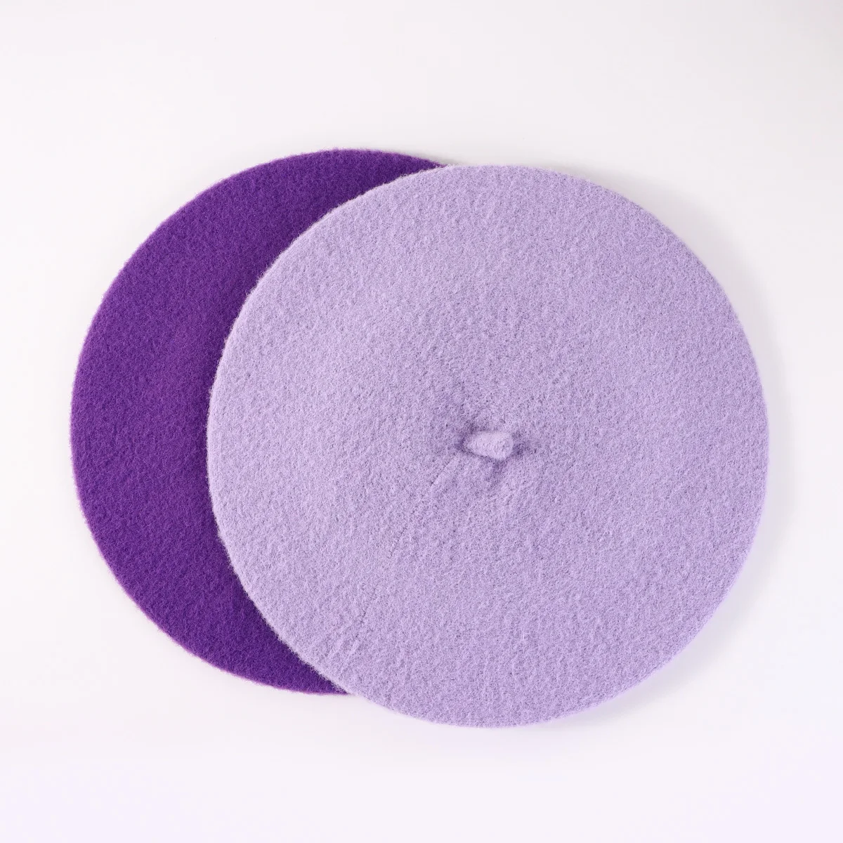 Hot Sale Factory-Designed French Beret Cap Customized Colors Soft Knitted Wool Berets for Adults Kids Winter Warm Beret Artists