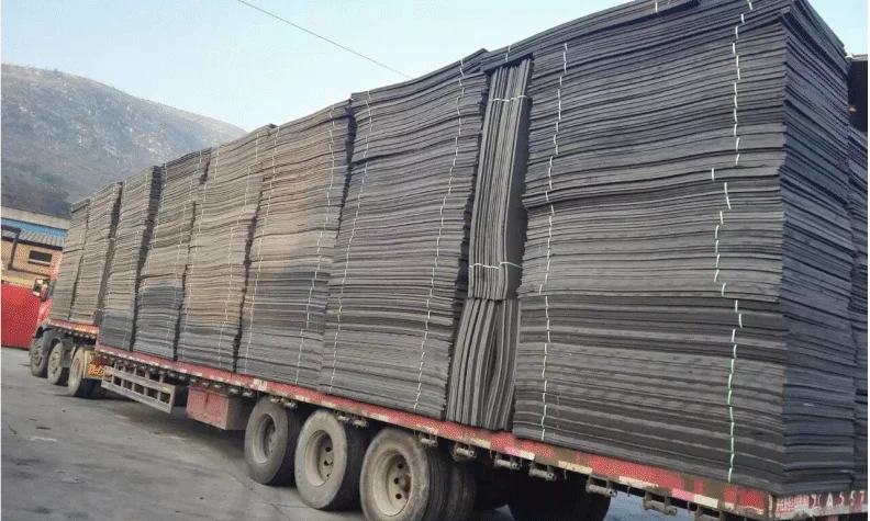 Expansion  bitumen board joint filler in construction