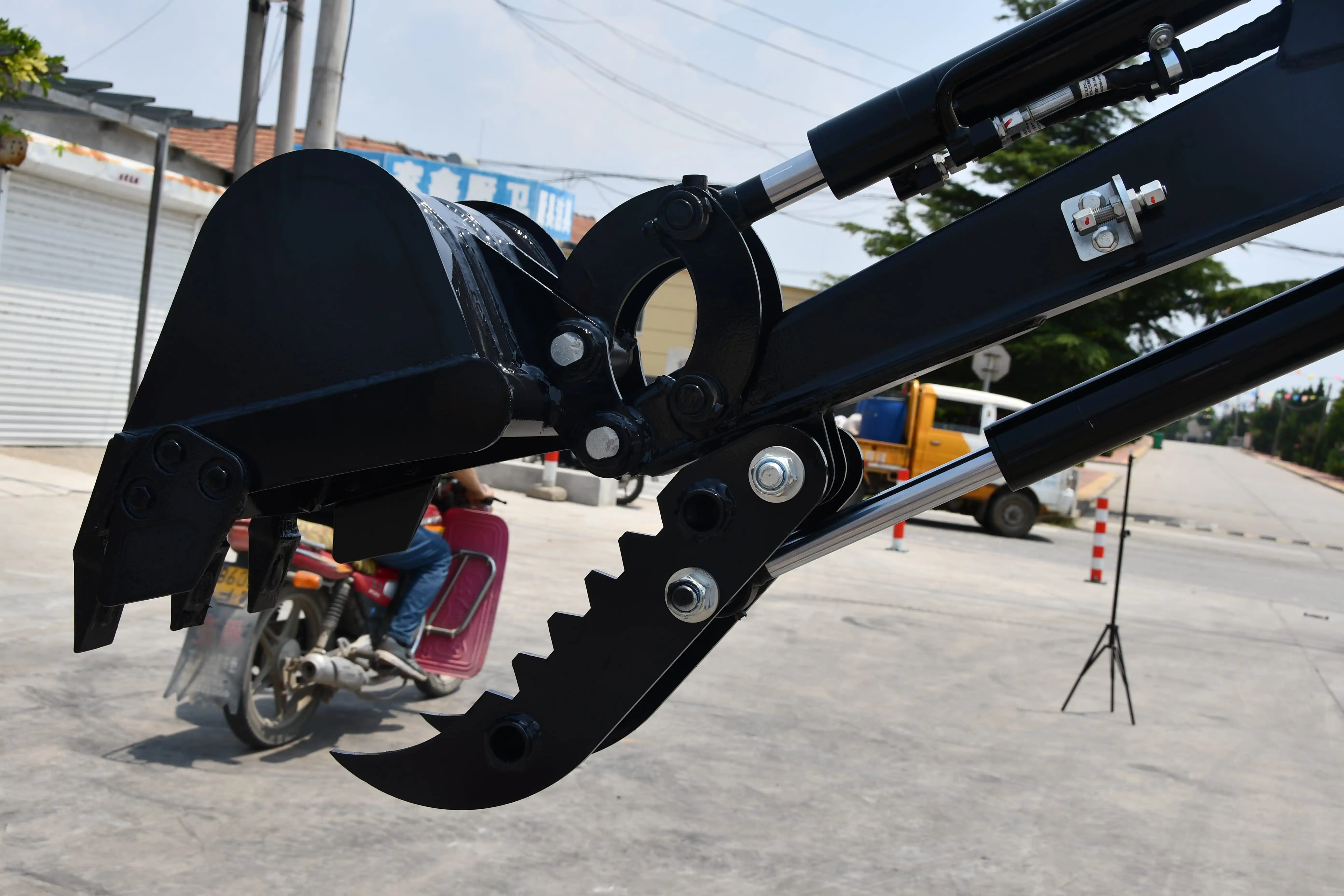 Factory Price Bucket Capacity 1.5ton Mini Excavator Quick Attachment Change Mini Excavator