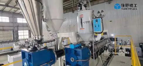Машина для нанесения покрытия клейкой лентой Pe Pvc