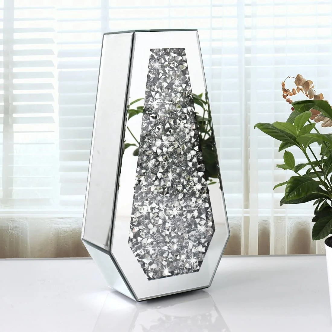 Luxury Crushed diamond Glass Vase for Home Decor bling crushed diamond furniture Sublimation Glass vase with crushed diamond