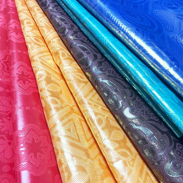 Factory direct offers free samples  Guinea Brocade Fabric In Nigeria Wholesale Brocade Fabric Quality Design Bazin riche Foil
