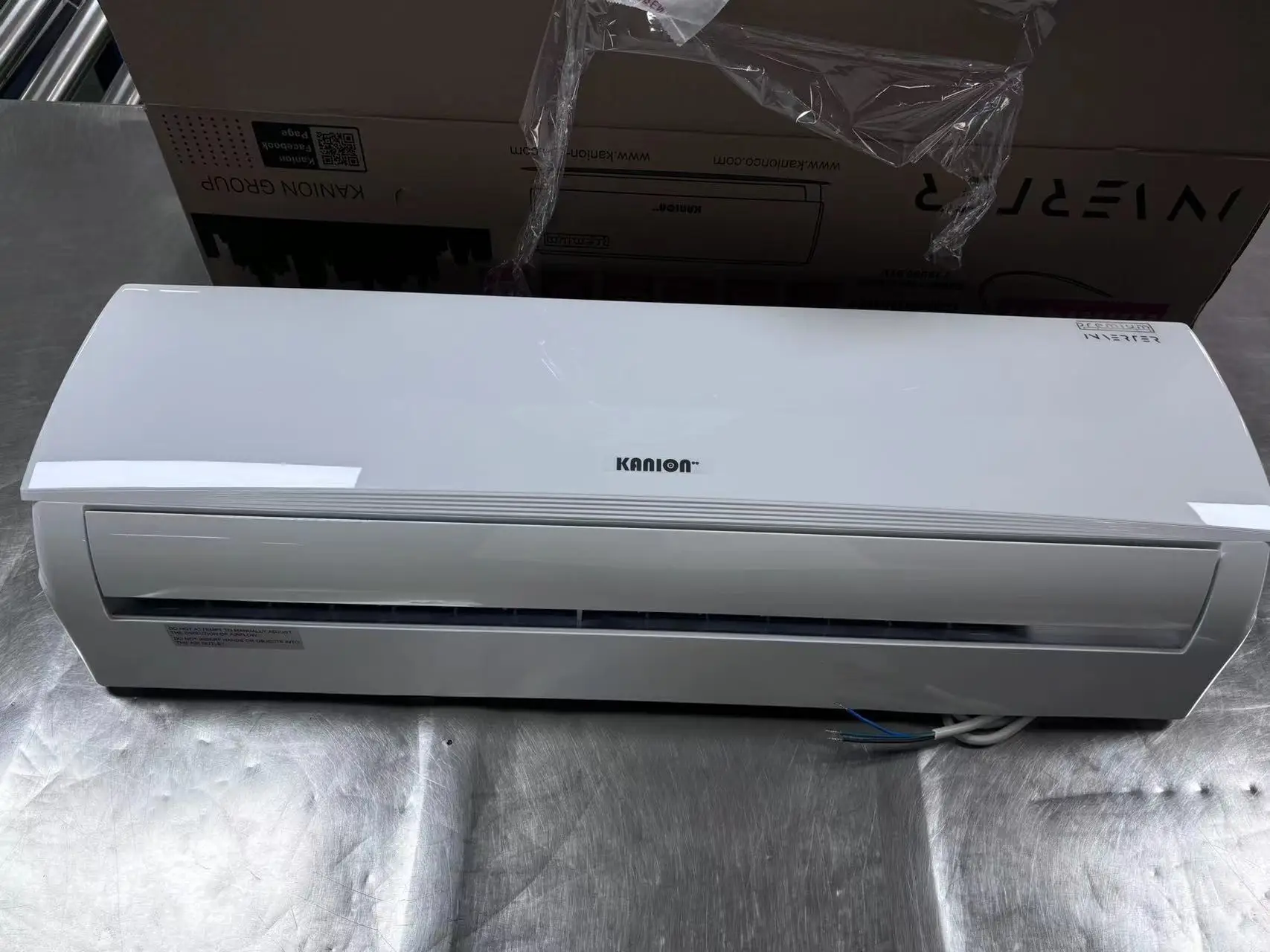 Good wholesale prices brand new mini wall split aire acondicionado cooling and heating 110V 220V R410A R32 Air Conditioner