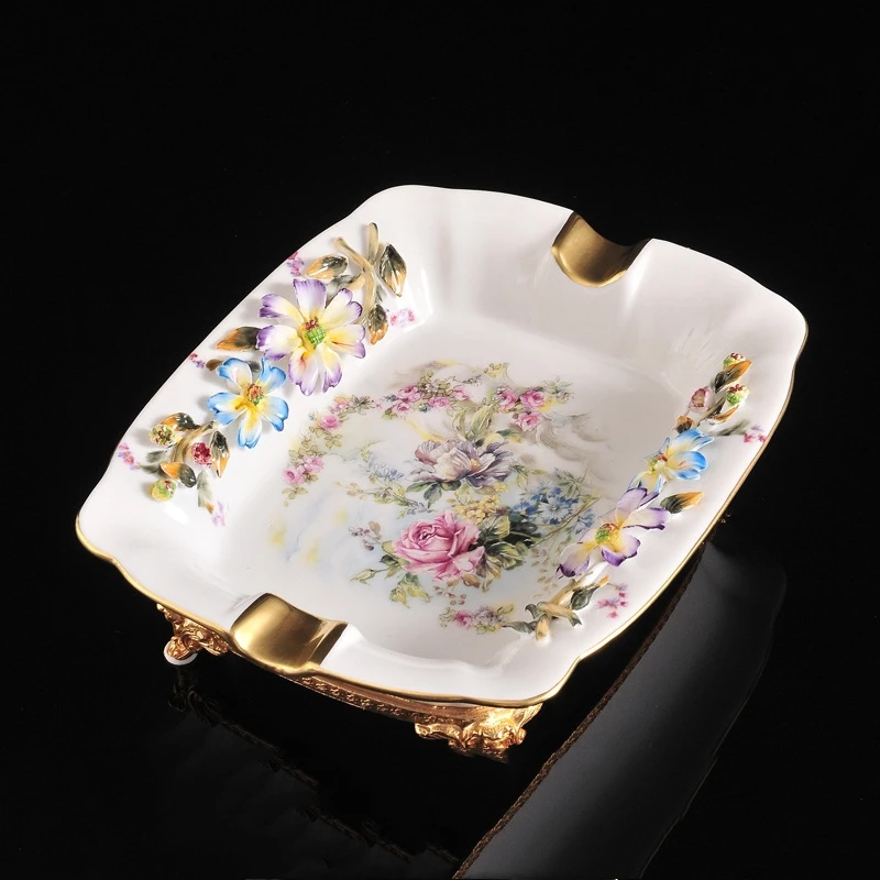European-style ceramics with copper ornaments ashtray ornaments with copper gilt hand-kneaded flower ashtray