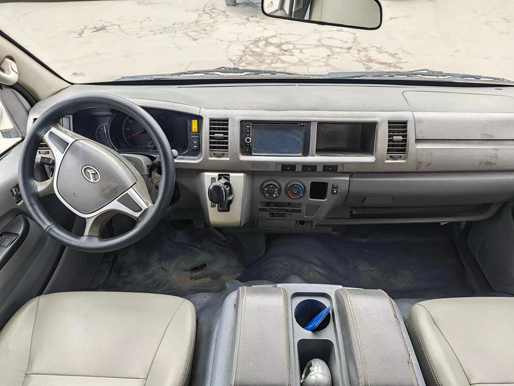 Автобус XMQ6610CEBEVS3 17-местный автоматический Подержанный электрический автобус