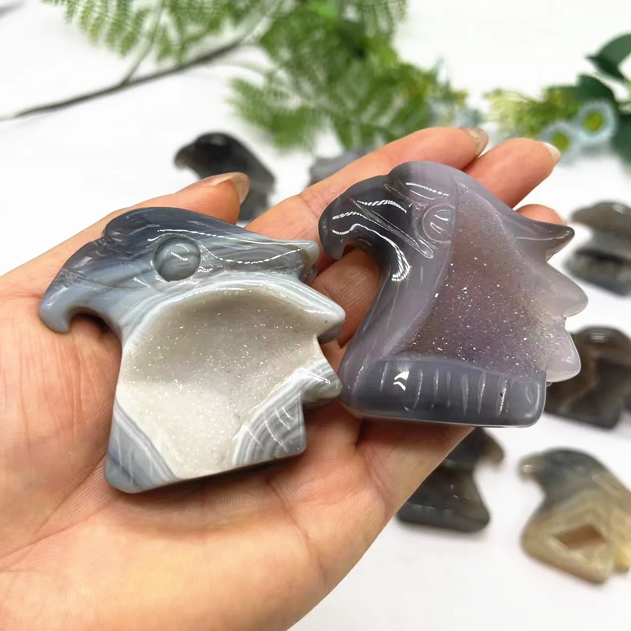 Wholesale Bulk Small Hand Carved Geode Agate Eagle Healing Crystal Carving Crystal Animal