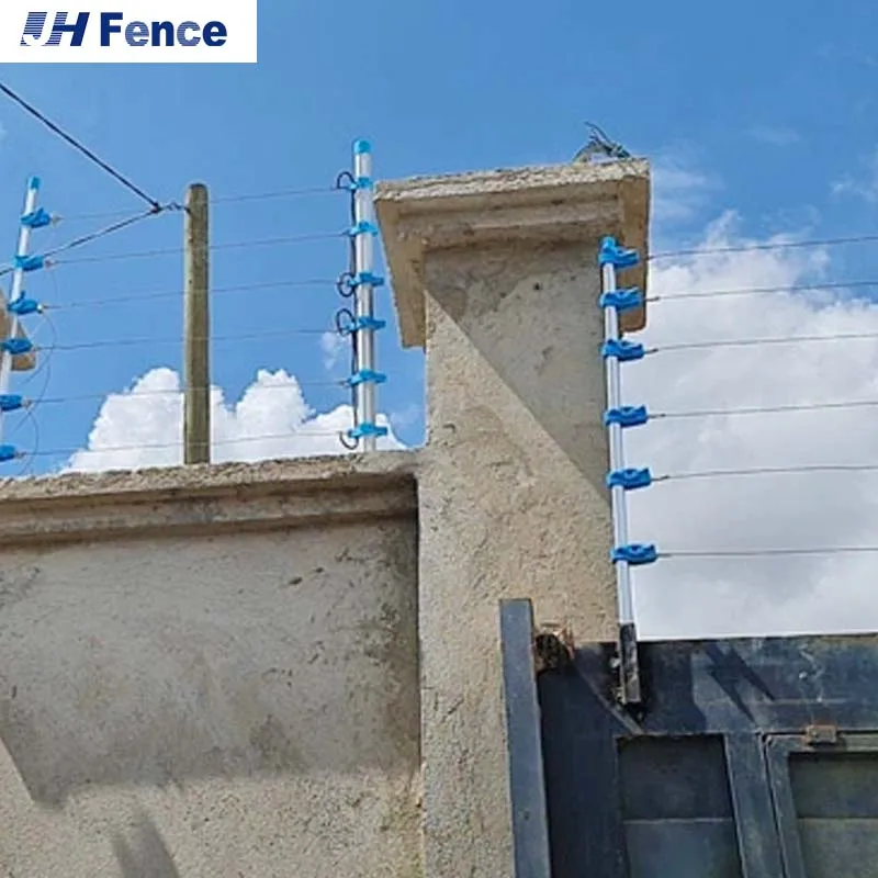 4 in Diameter Hot Dipped Galvanized Steel Pipe Fence Angle Posts