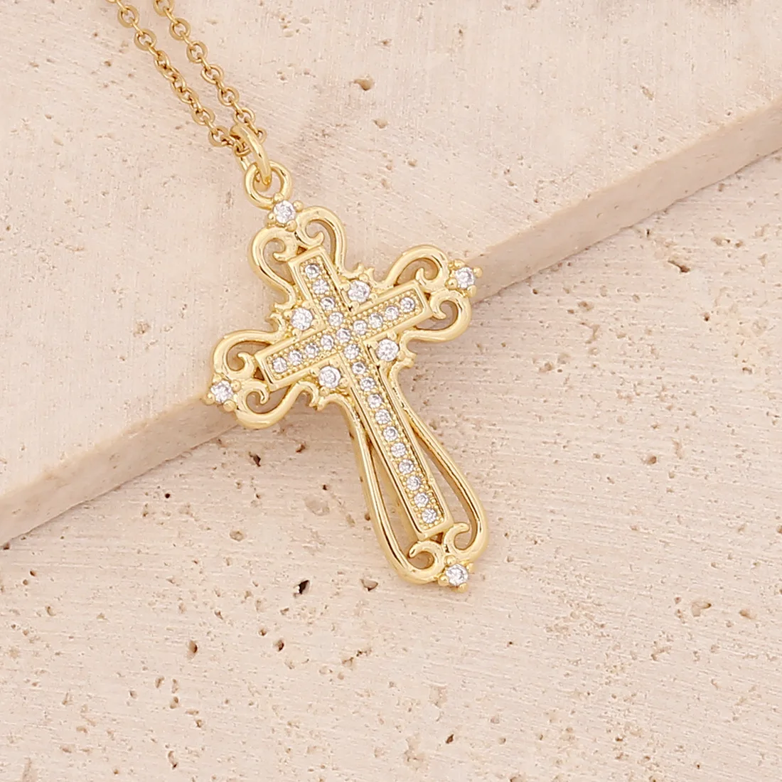 2022 Hip Hop Gold Plating Zircon Cross Pendant Necklace Crystal Rhinestone Angel Wings Cross Necklace
