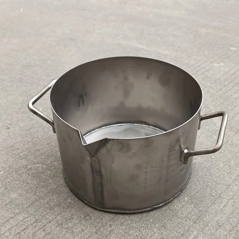The factory sells acid resistant pure titanium barrels and special refined titanium barrels for boiling aqua regia