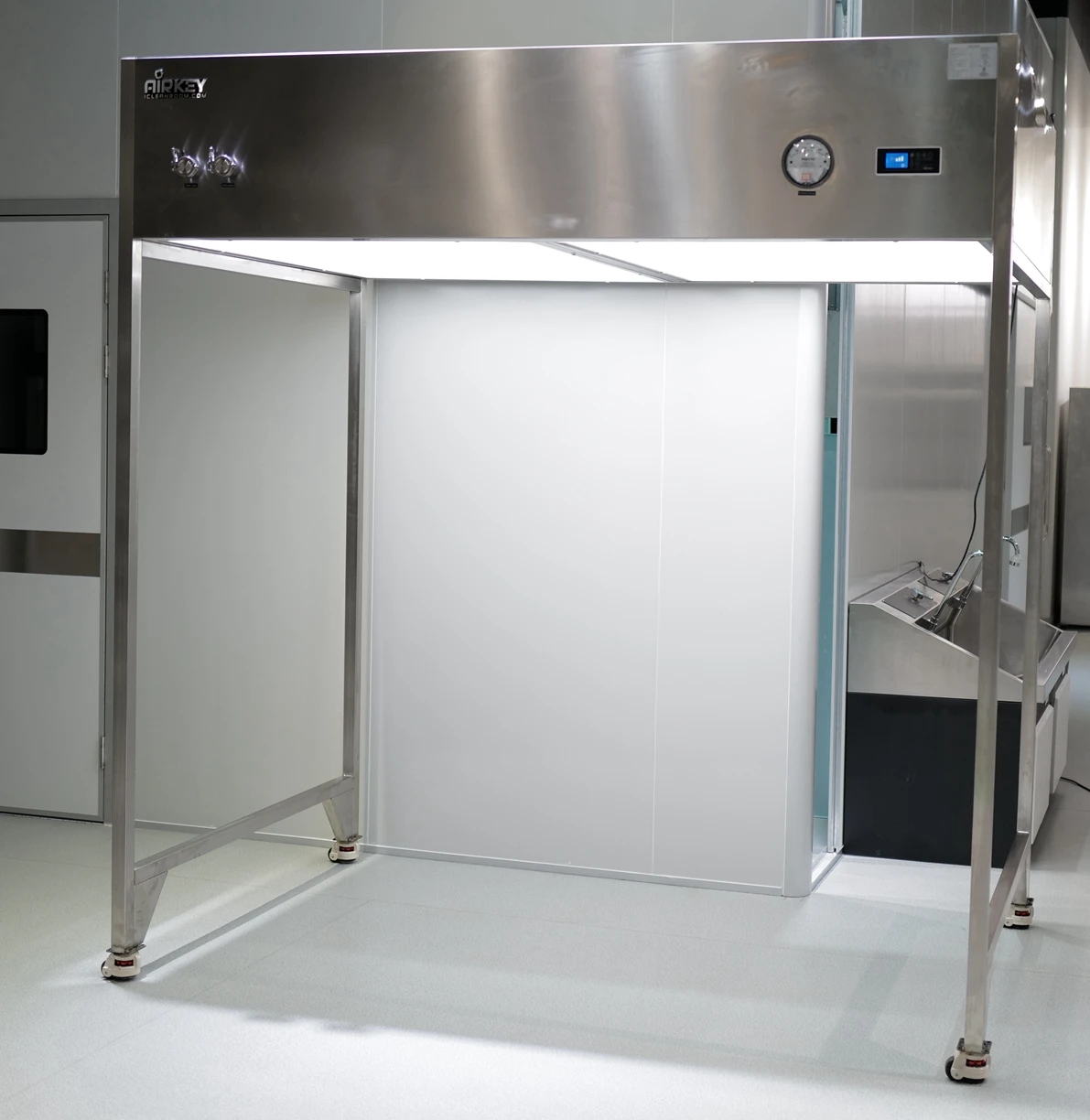 Vertical Laminar Flow Hood Dust Free & Sterile Laminar Air for Mushroom HEPA H14 Filter Mushroom/Lab Laminar Air Flow Hood LAF