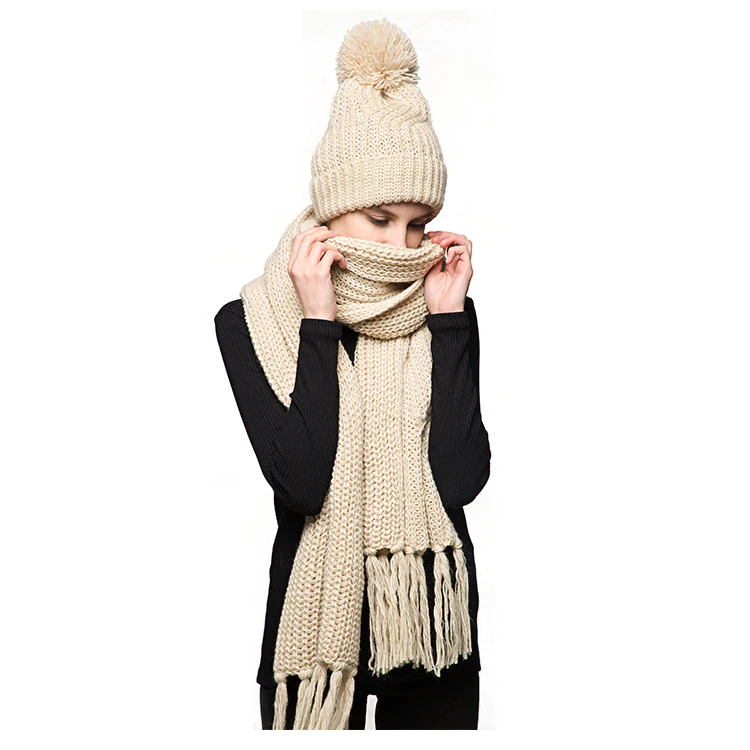 Комплекты женских вязаных шарфов и шляп на заказ