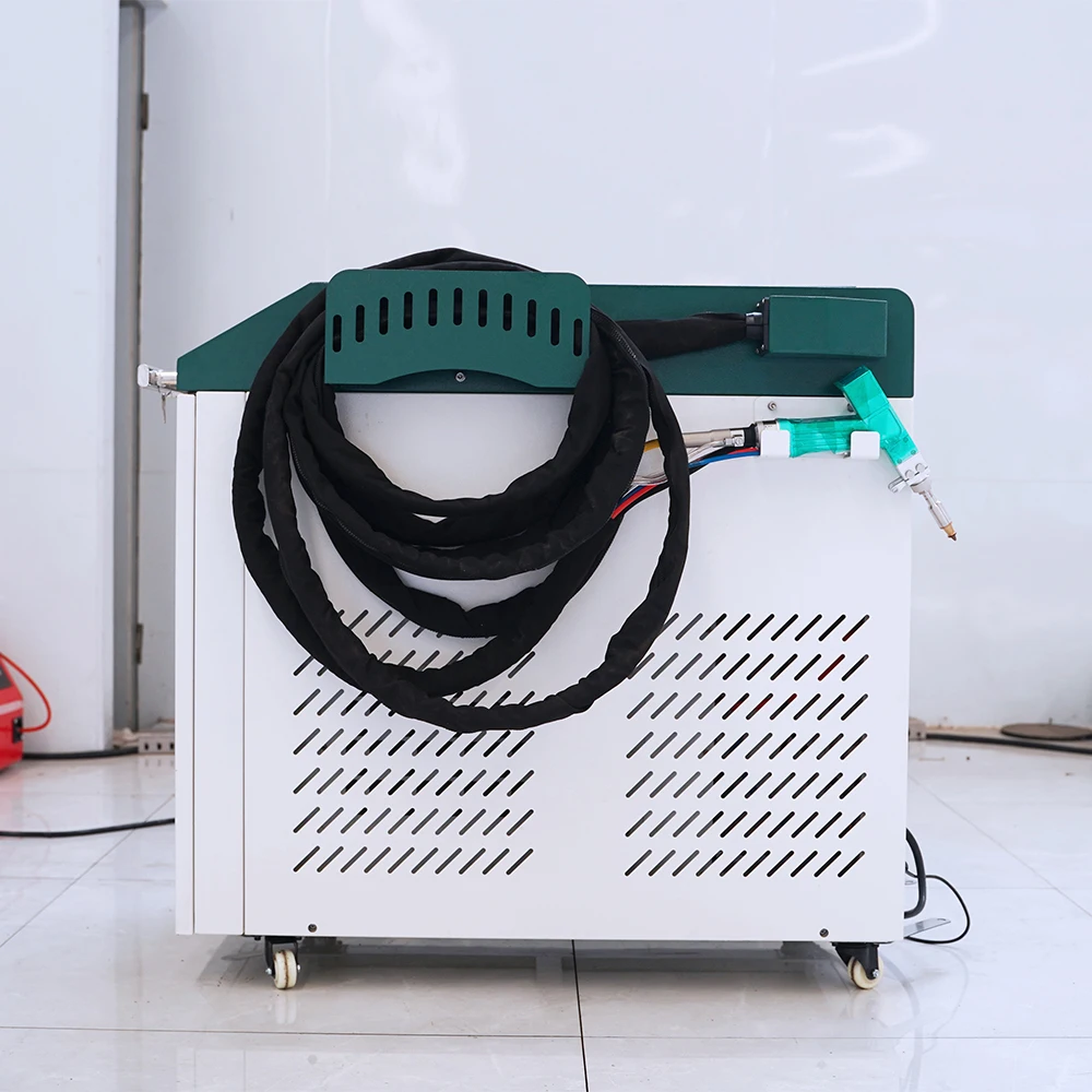 Super Fast Delivery Handheld Fiber Laser Welding Machine 1000w 2000w Laser Welding Machine for Metal