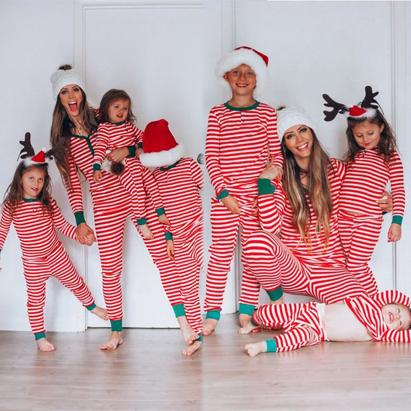 
Wholesale Christmas Pajamas Family Clothing Home Wear Christmas Pajamas Sets Parent-child outfit 