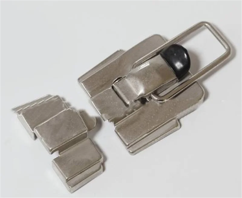 OEM Hot sales different size Metal toolbox locks and latches