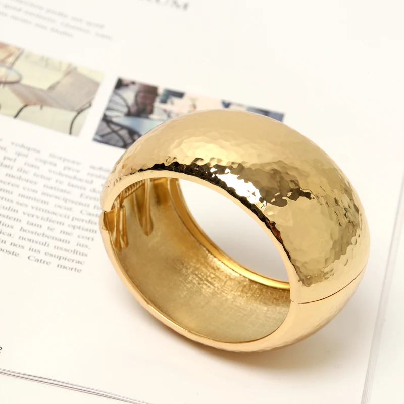 Europe and America Classic Drum Shaped Faceted Spring Opening Wide Side Bracelet Foreign Trade Hot Sale Alloy Bracelet Wh