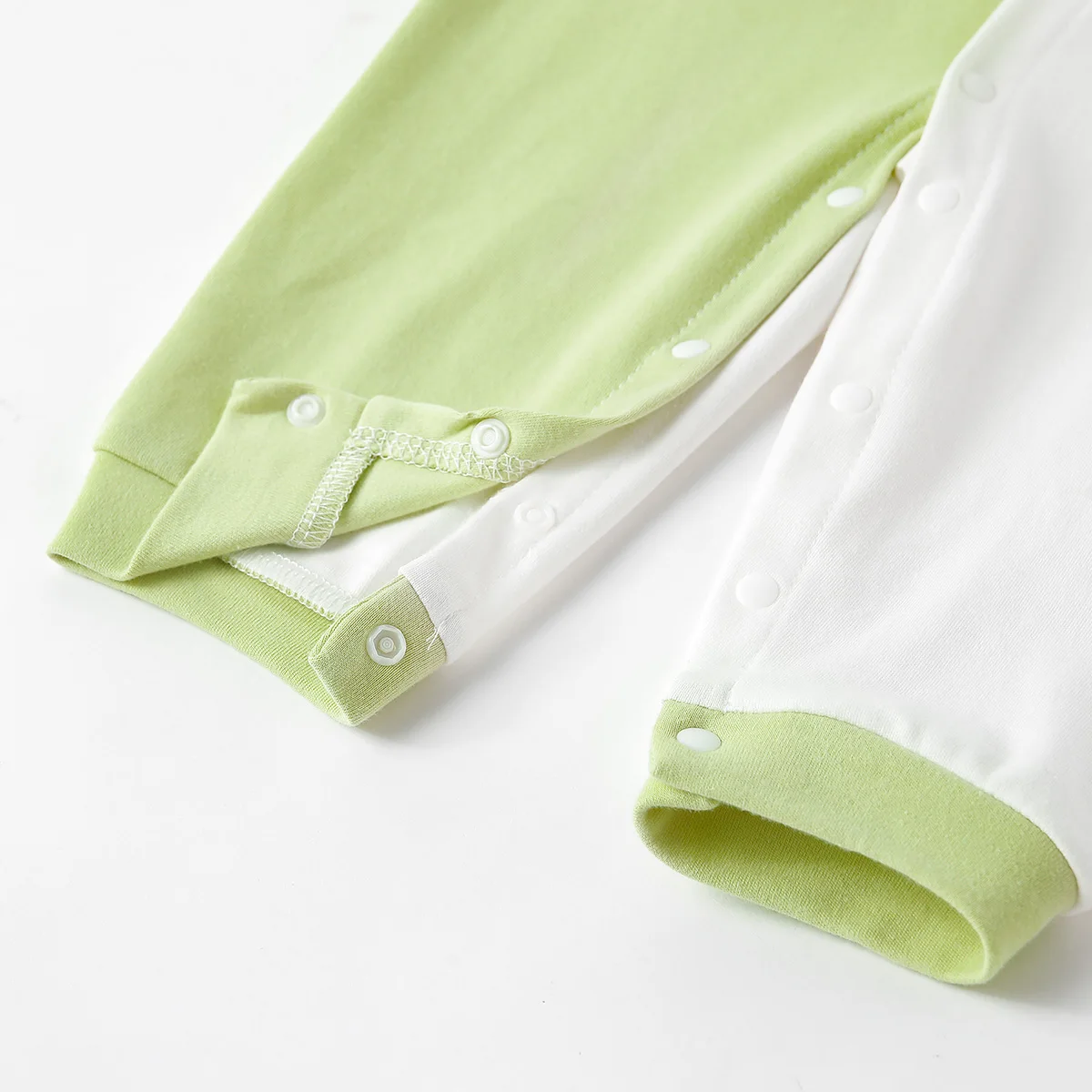 Adorable Cotton Knitted Romper for Easter Babies Cute Purple Bunny Print Sizes 12 & 18 Months