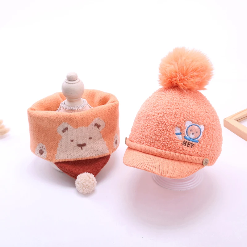2021 New Design Cute Cartoon Kids Warm Plush Pompom Warm Baseball Cap Set