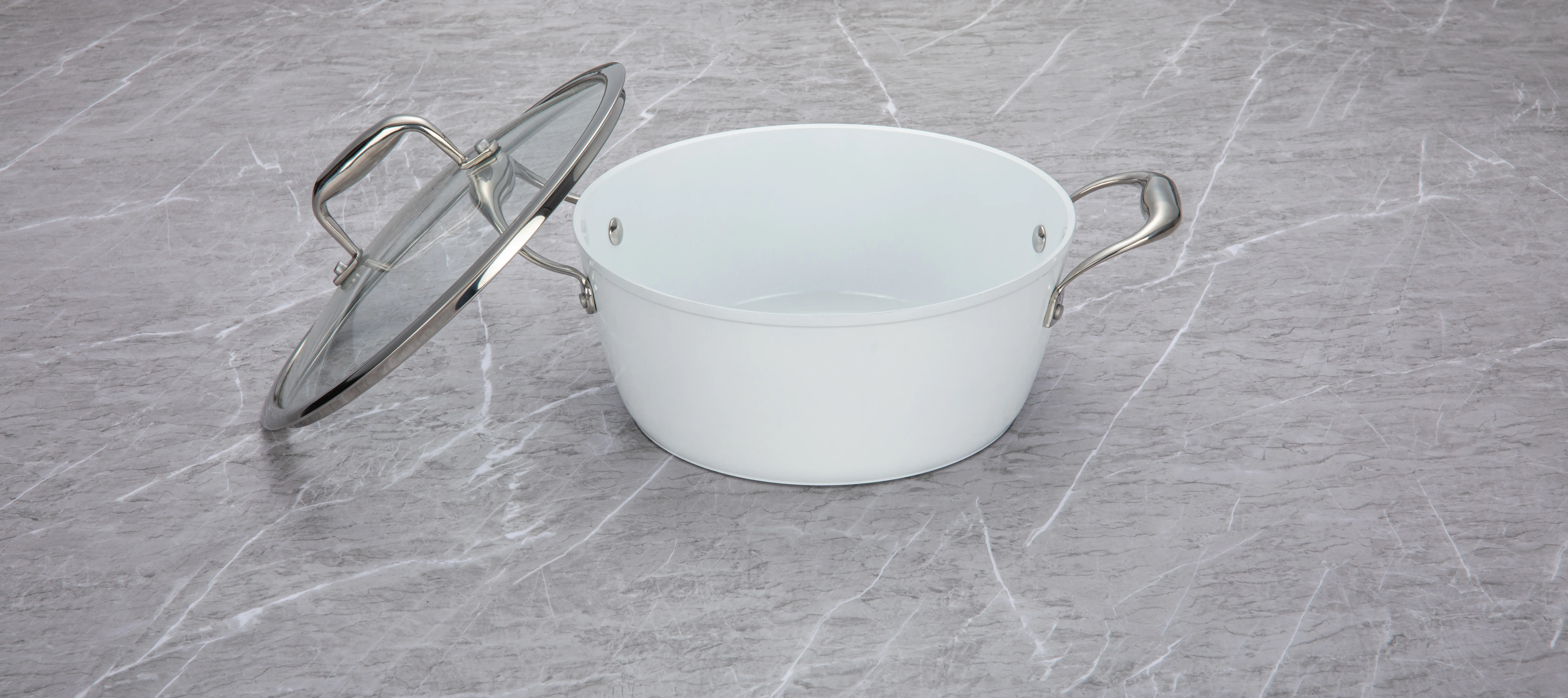 Wholesale Household  Aluminum Casserole Modern Sauce Pot with Glass Lid Non- stick Stockpot