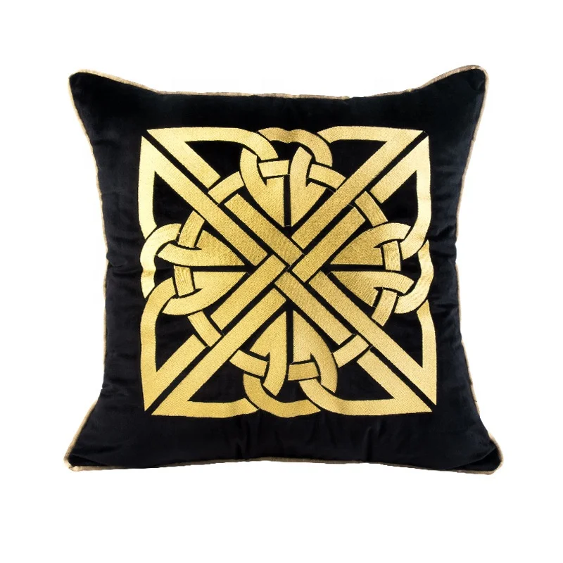 Wholesale Luxury Black Decorative Pillow 18*18 Inches Square Heart Chain Velvet Throw Pillow Cover Cushion Case for Sofa Bedroom (1600093970298)