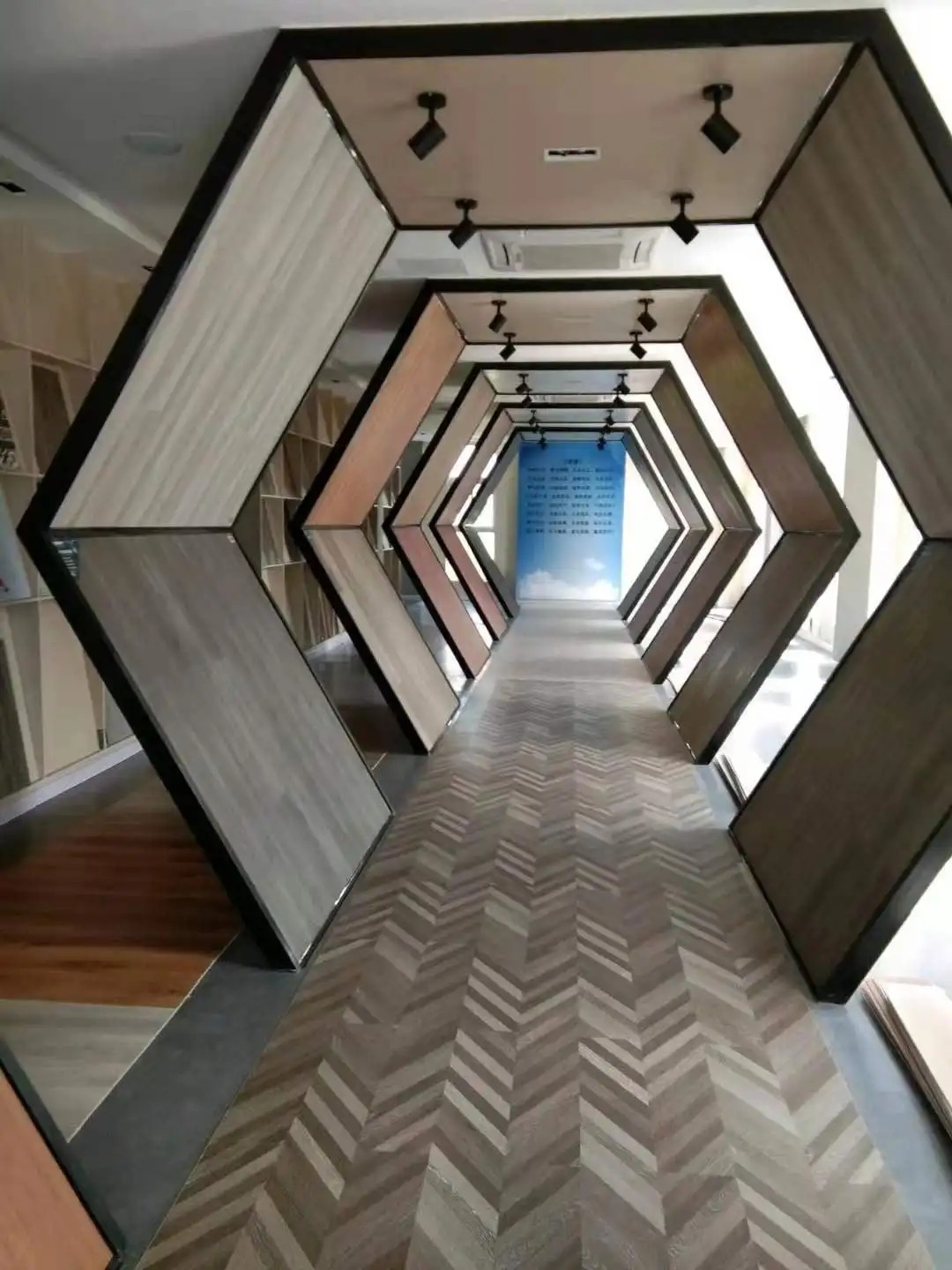 Wood Looking Laminate Flooring Spc Vinyl Good Quality Laminate Flooring Iso9001 Iso14001