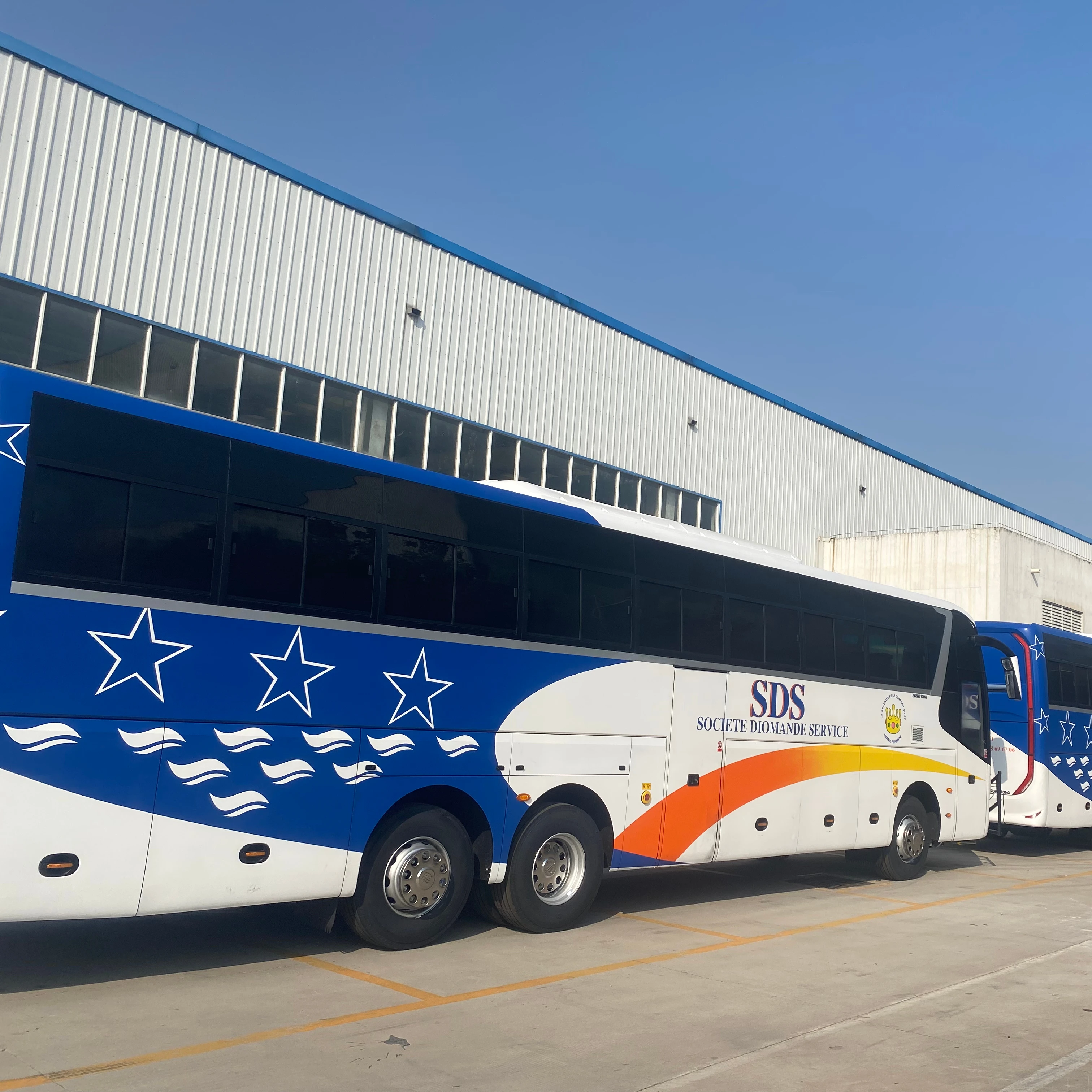 High Quality Zhongtong Economic Reliable Coach LUXURY Customizable Bus RHD Price City Buses75 Seater for Sale in China