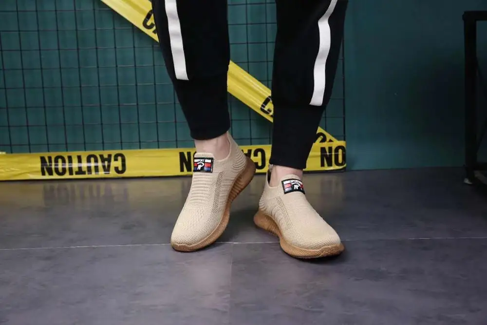 2020 New design cheapest  popular  men  sport shoes   casual shoes sport sneakers