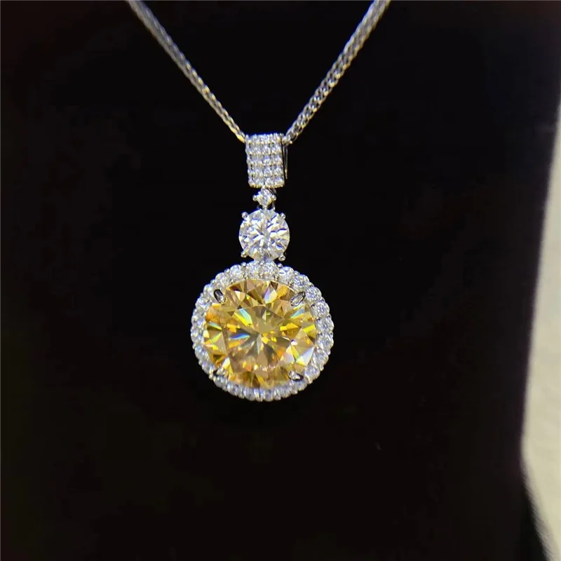 R.Gem. 925 Sterling Silver Round Cut Yellow Diamond Color 10 Carat Moissanite Diamond Necklace for Women
