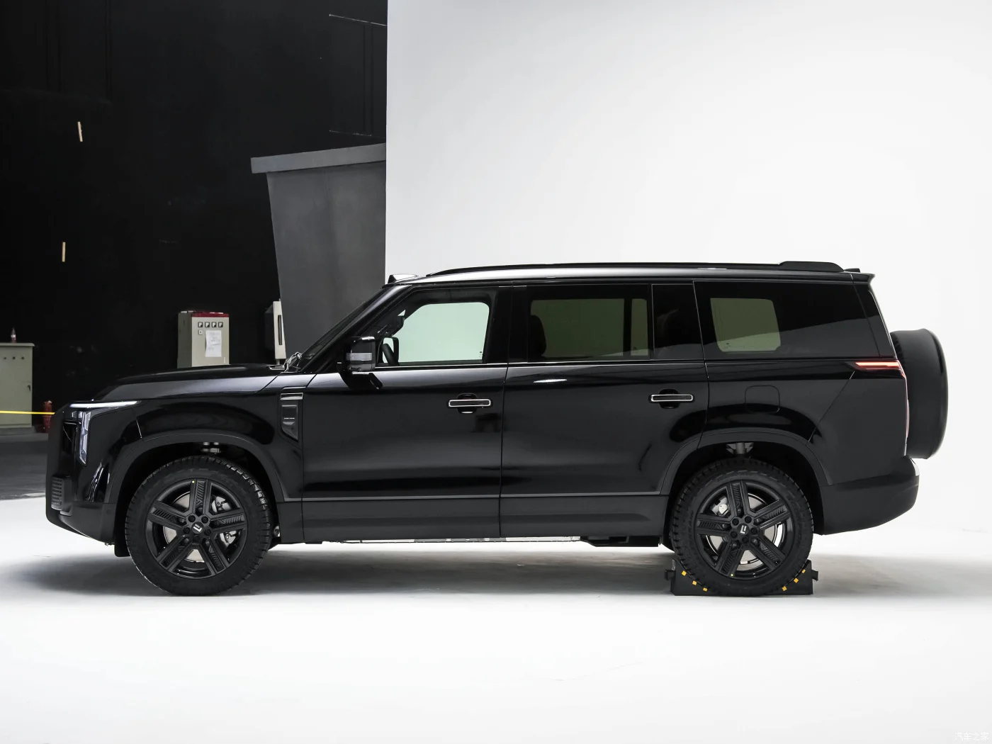 2023 новый большой роскошный внедорожник Baw Полярный камень 01 автомобиль EVR расширенный диапазон ROX Jishi ORV 1 5 T 4WD